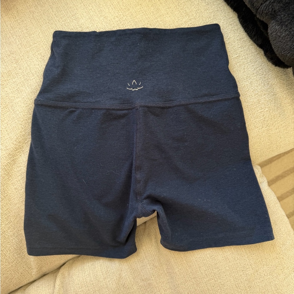 Beyond Yoga Navy 5” High-Rise Bike Shorts